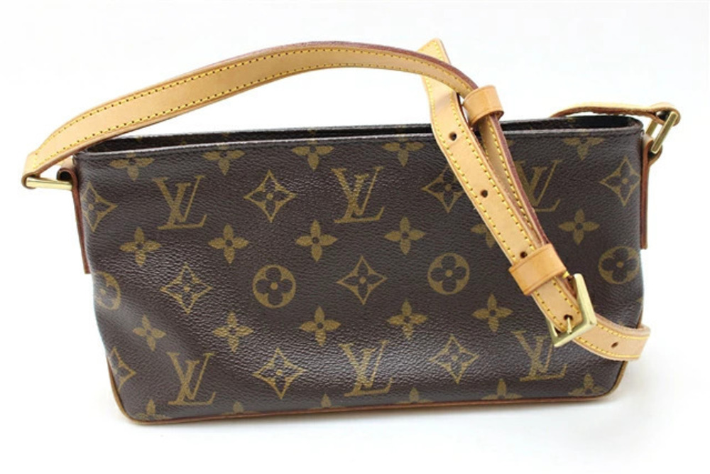 LOUIS VUITTON Bag Shoulder Trotteur Monogram